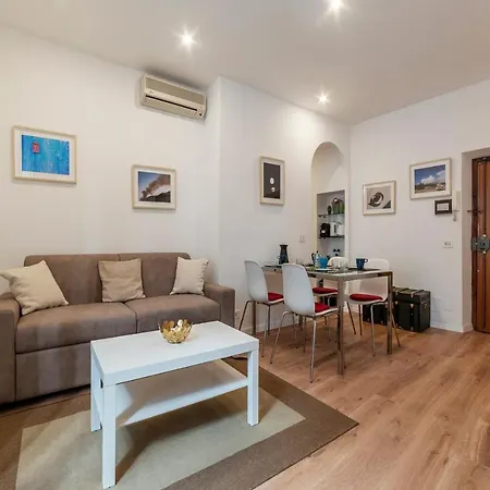 Avignonesi 04 - Fromhometorome Рим