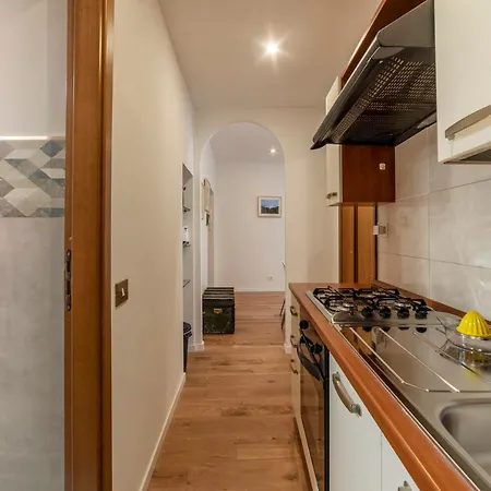 Avignonesi 04 - Fromhometorome *