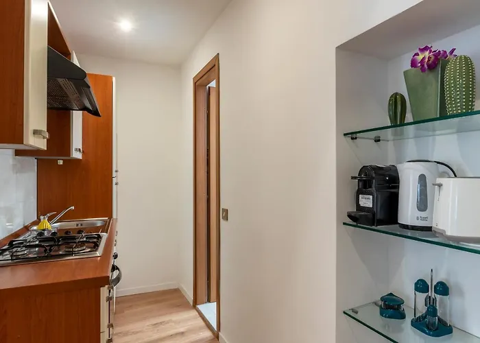 Apartmán Avignonesi 04 - Fromhometorome Řím