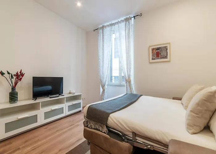 Avignonesi 04 - Fromhometorome Apartman *