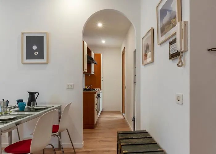 Avignonesi 04 - Fromhometorome Apartman *