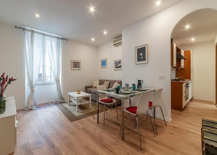 Apartman Avignonesi 04 - Fromhometorome *